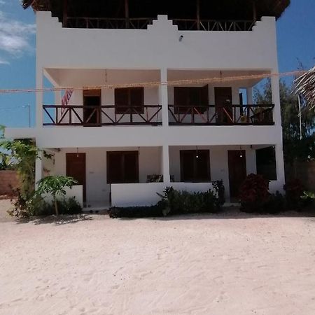 New Arisen Bungalows Bwejuu Eksteriør billede